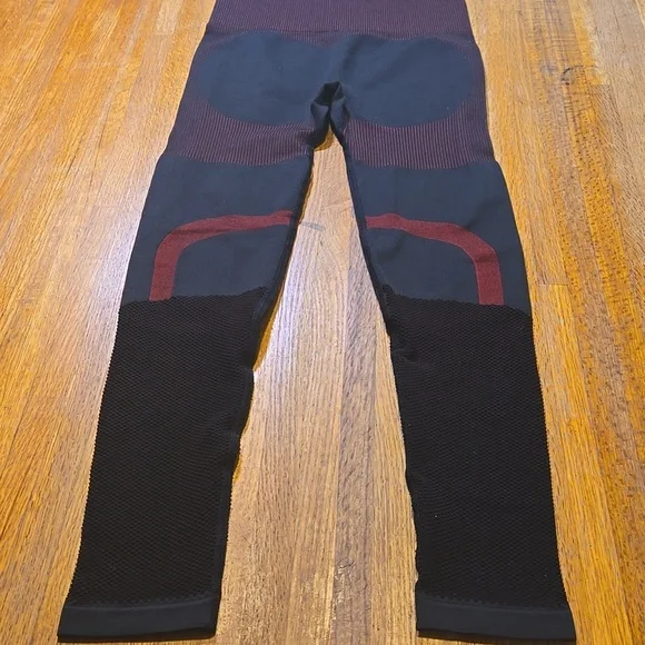 Women Small Black Red Compression Mesh Vent Active Workout Yoga Leggings - Picture 6 of 8